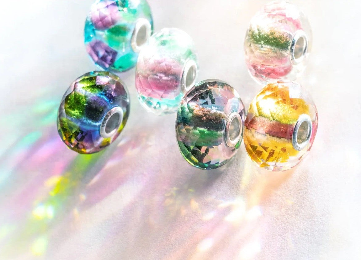 Beads TROLLBEADS Riflessi di Curiosità ed Energia in Vetro di Murano TROLLBEADS DAY 2023 - TGLBE-30111 - immagine 5